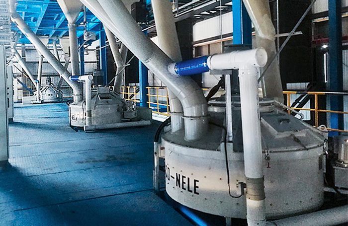 耐火质料生产线-3868la银河总站立轴行星式搅拌机应用